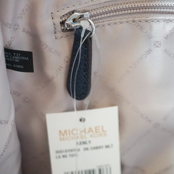 Michael Kors Graphic Logo Tote Bag + Wristlet Set - Picture 9 of 15